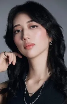 Akane Yonezawa